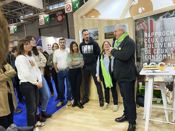 Le réseau Fermes and Co a été créé par chambres d'Agriculture France dans le but de gérer le réseau des magasins de producteurs en circuit court. 