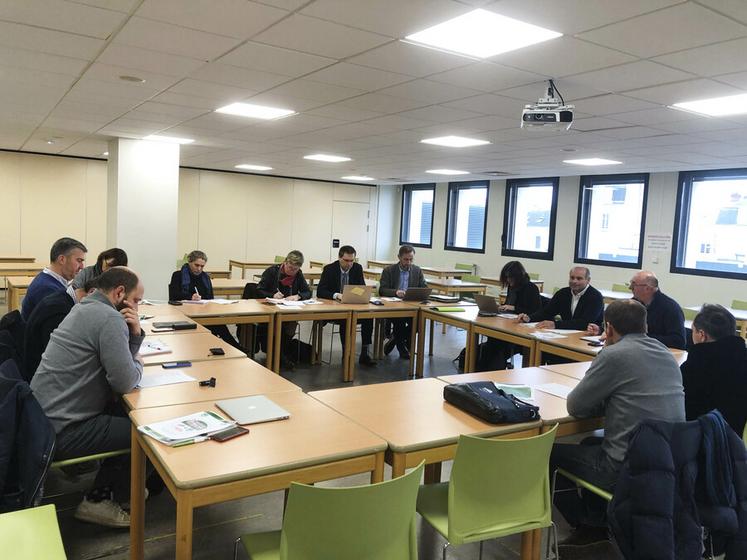 Trois heures de réunion pour identifier des voies de simplification et les problématiques à remonter aux ministères.