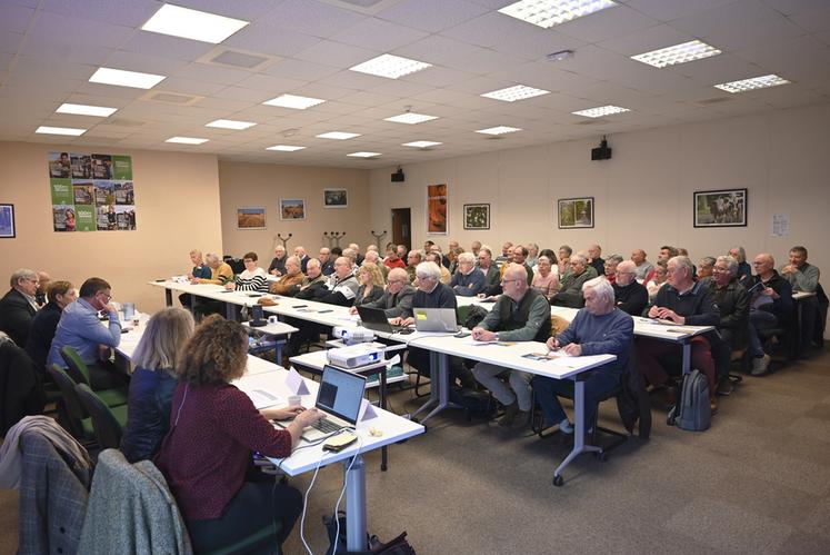 Mardi 12 mars, à Blois. La salle Sologne de la chambre d'Agriculture était comble pour l'assemblée générale des sections des bailleurs et des anciens exploitants agricoles de la FNSEA 41.