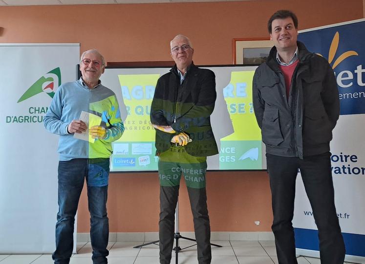 À Chaussy, le 9 mars. De g. à d. : Pierre Rousseau , maire de Chaussy, Thierry Bracquemond, conseiller départemental, et Alexandre Nioche, président de la chambre d'Agriculture.