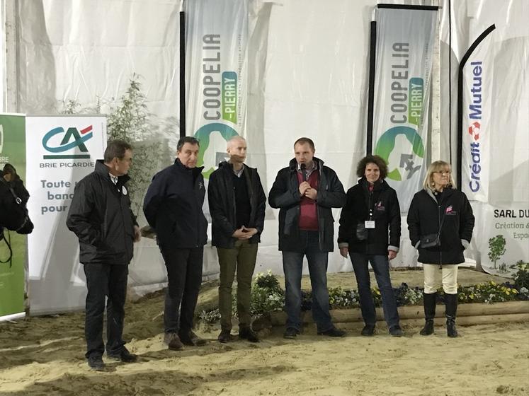 Coulommiers, samedi 23 mars. La remise des prix du concours d’animaux de boucherie de la Foire de Coulommiers, présidé par Philippe Dufour, s’est déroulée en présence du vice-président de la chambre d’Agriculture de région Île-de-France, Guillaume Lefort, du président de Coopélia-Pierry, Nicolas Dalmard, du ministre Franck Riester, de la présidente du comité de foire, Sarah Esmieu, et de la maire de Coulommiers, Laurence Picard.