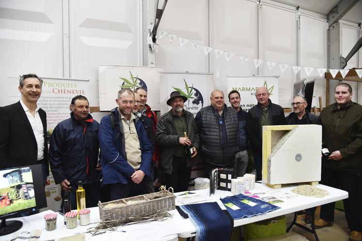 Des producteurs de chanvre fidèles.