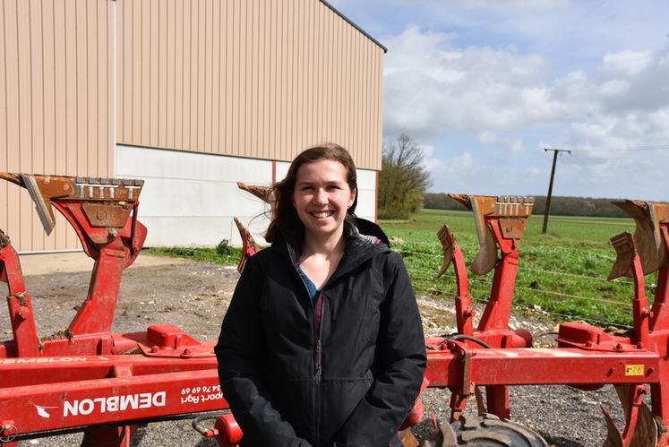 Justine Lemarié, 24 ans, s'installe sur 80 hectares dans la région de Favrieux (Yvelines).