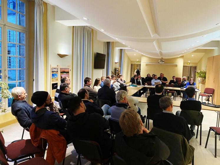 Mercredi 3 avril, à Théméricourt (Val-d'Oise). Le syndicat du Vexin a réuni ses membres en conseil d’administration, puis en assemblée générale.