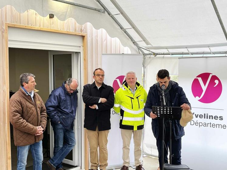 Cinq des six agriculteurs associés au projet : Emmanuel Lamé, Luc Janottin, Romuald Ameline, Christophe Hillairet, Christophe Robin. David Vallée fait également partie de l'aventure. 