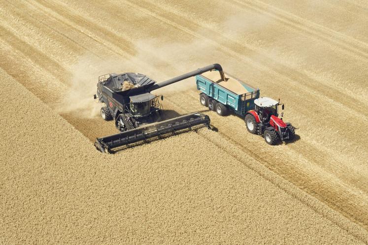 L’Autoturn vient automatiser les manœuvres de direction en bout de champ. 