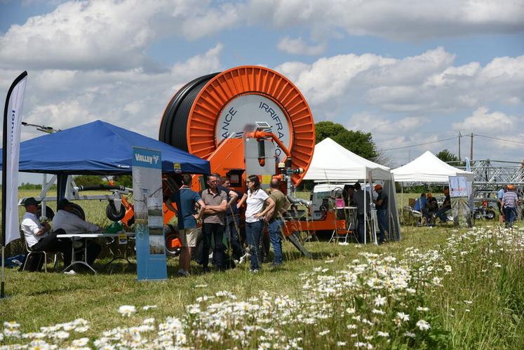 Jeudi 6 juin, à Épieds-en-Beauce. Pour les 50 ans du GDA Loire-Beauce, 170 personnes ont fait le déplacement le matin, et autant l’après-midi.