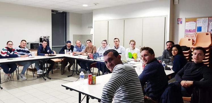 Lundi 10 juin, à Nesploy. Comme toujours chez JA Loiret, la convivialité était au rendez-vous lors de la réunion du conseil d’administration. 