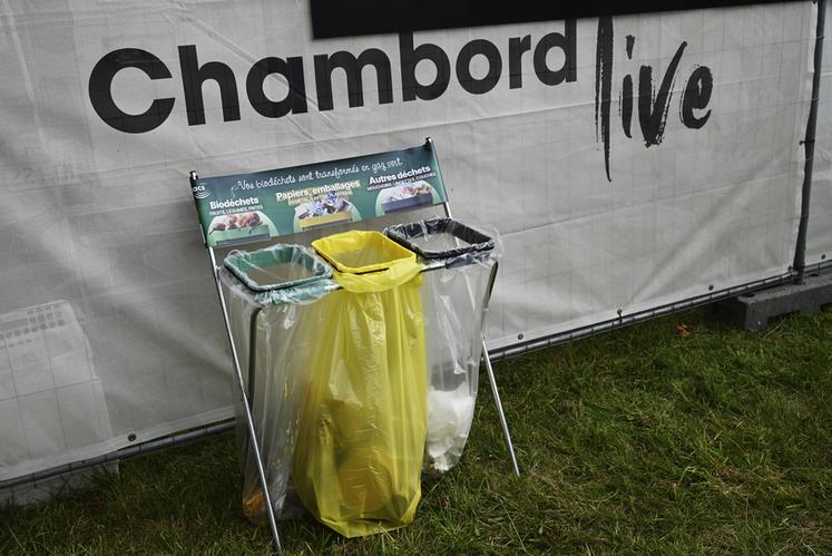 Samedi 29 juin, ce type de poubelle était placé à plusieurs endroits du Chambord Live, afin de trier les déchets. Ceux alimentaires ont été acheminés vers le méthaniseur de Lamotte-Beuvron afin d'être transformés en gaz vert.