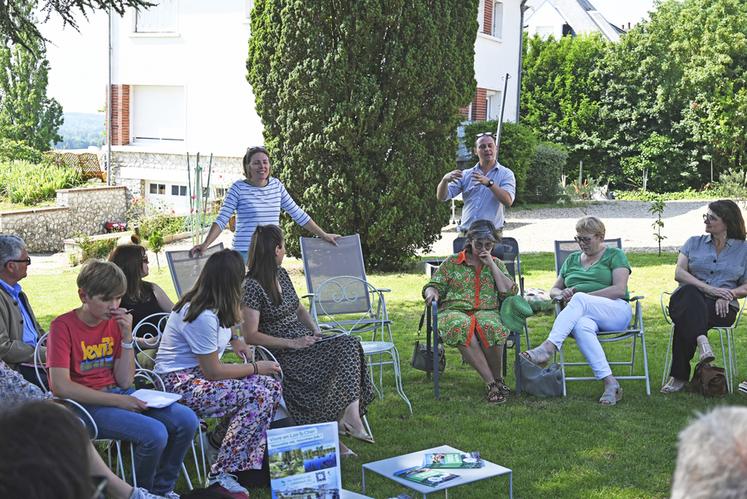 Ludivine et Hervé Pousse, les gérants du Gîte de la Lézardière à Blois, ont témoigné de leur installation en Loir-et-Cher après leur vie parisienne. 