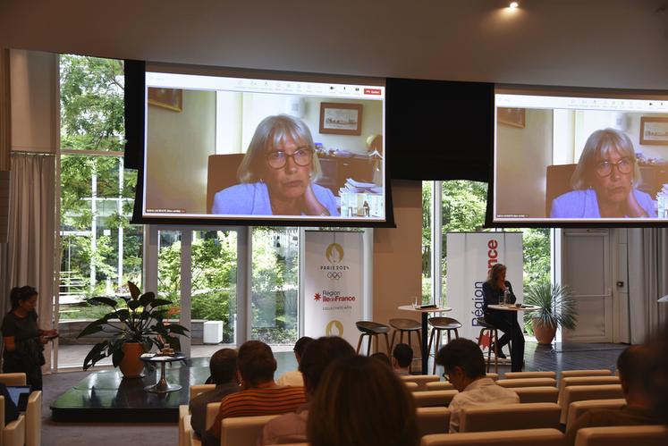 Jeudi 13 juin, à Saint-Ouen-sur-Seine (Seine-Saint-Denis). Valérie Lacroute, vice-présidente du conseil régional, a introduit les débats en rappelant le soutien de la Région au développement de la filière des matériaux biosourcés. 