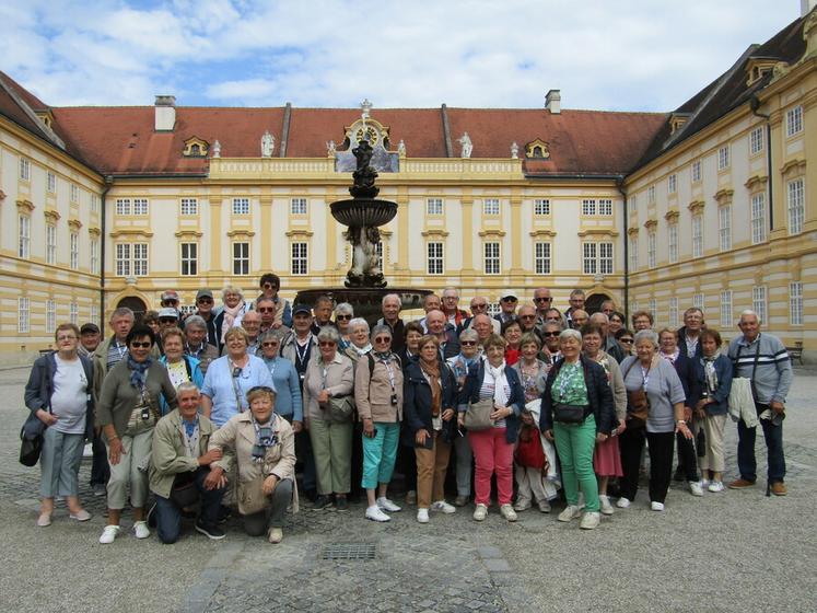 Du 10 au 17 juin, 55 anciens exploitants de la SDAE 28 ont participé à une croisière sur le Danube.