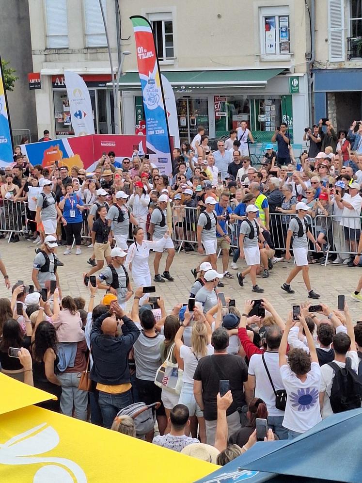 La flamme olympique est de passage dans le Loiret mercredi 10 juillet 2024.