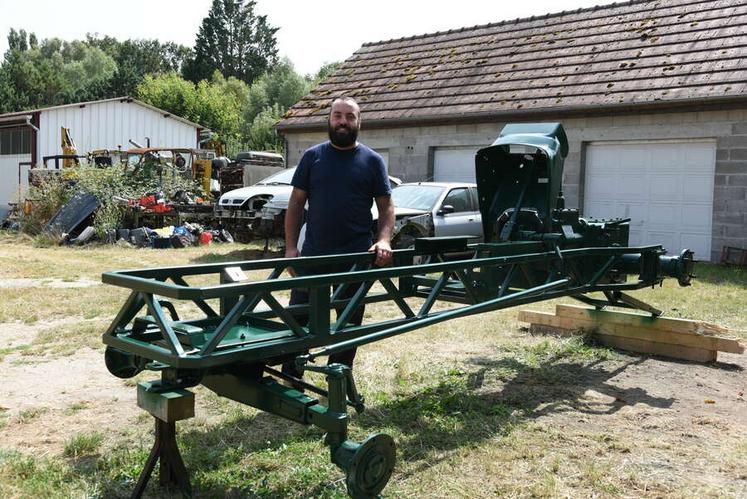 Joyce Monnerie a décidé de peindre son bolide en vert anglais, un vert dit « de compétition », en hommage à la Jaguar de son père dont il a utilisé le moteur.