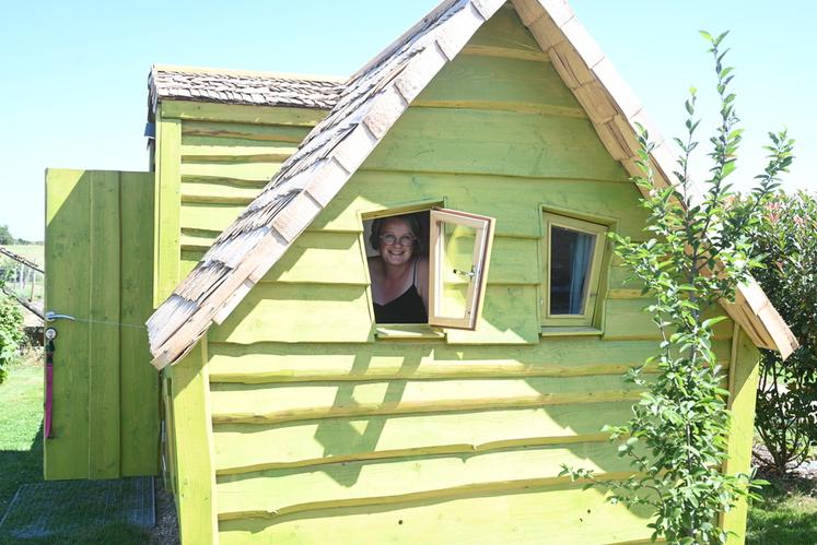 Cathy Fresnay accueille régulièrement au sein de son exploitation agricole d'Epuisay, des touristes, pour une ou plusieurs nuits au cœur de l'élevage de cervidés. 