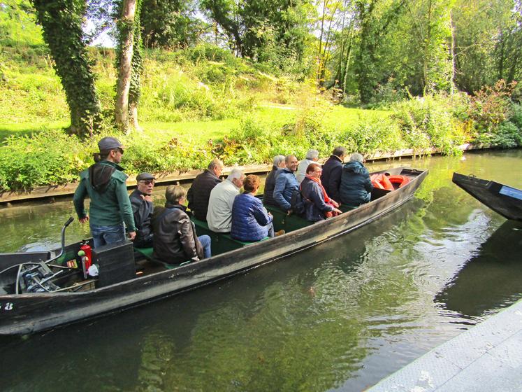 Visite des hortillonnages en barque à cornets