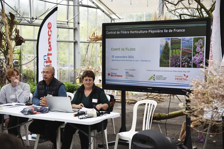 Le comité de filière du contrat de filière horti-pépi Île-de-France a été organisé par la chambre d'Agriculture de région Île-de-France, mercredi 25 septembre, au lycée horticole de Saint-Germain-en-Laye (Yvelines). 