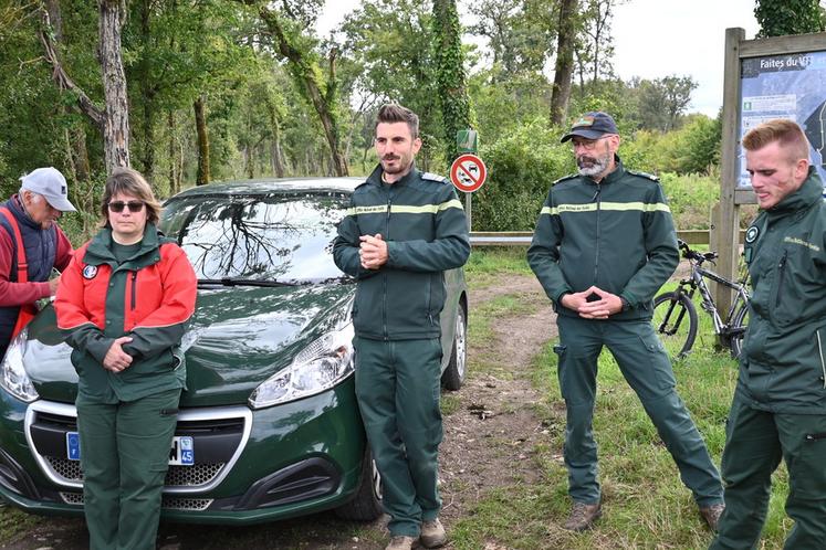 L'office nationale des forêts (ONF) de Loir-et-Cher a organisé deux réunions d'informations le jeudi 12 et vendredi 13 septembre pour expliquer la coupe effectuée en lisière de la forêt de Russy à Saint-Gervais-la-Forêt. 