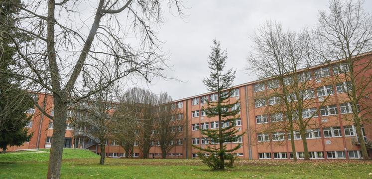 Le lycée de La Saussaye invite tous les anciens élèves et personnels à venir fêter ses 60 ans le 23 novembre.