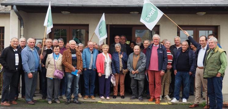 Mardi 29 octobre, à Sigloy. Les anciens exploitants et les bailleurs de la FNSEA 45 se sont réunis pour leur assemblée générale.