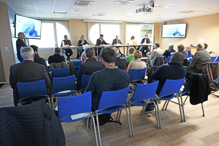 Le quorum n'étant pas atteint, une nouvelle session extraordinaire sera convoquée dans les prochains jours. 