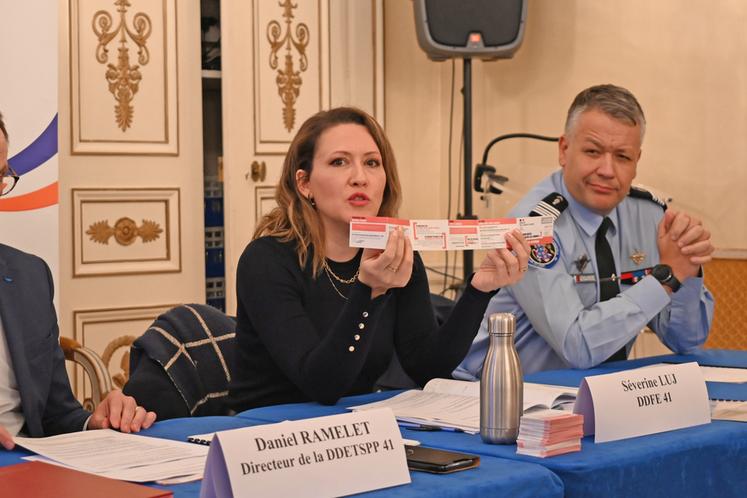 Le nouveau dépliant permettant de mieux accompagner les victimes a été présenté.