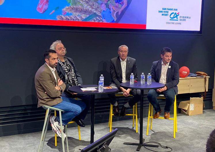 Plusieurs invités ont participé à une table ronde animée par Maxime Buizard Blondeau, administrateur régional et national en charge du dossier. 