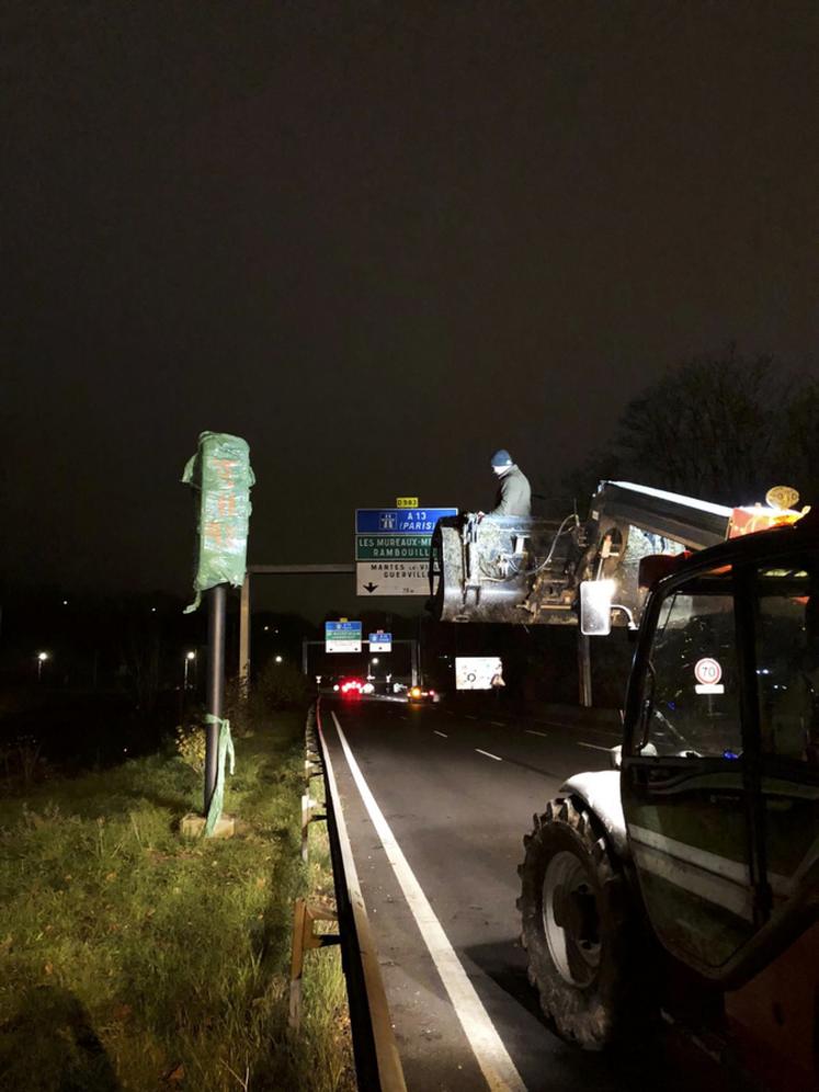 Un convoi de 40 JA est parti de Villette pour se rendre à Limay (Yvelines).