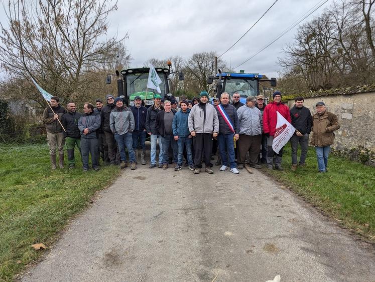 Sud-seine-et-Marne, mardi 10 décembre. 25 exploitants agricoles du sud de la Seine-et-Marne ont participé à l'opération Stop contrôle.