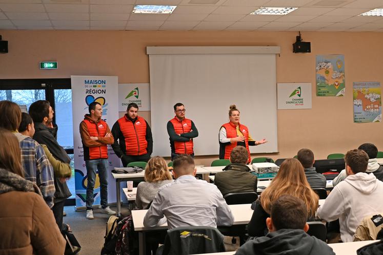 Jeudi 5 décembre, à Blois. Durant le forum installation, trois Jeunes agriculteurs sont revenus sur leur parcours d'installation.