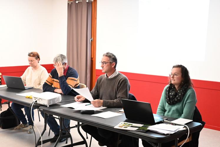 Mercredi 11 décembre, à Chitenay. L'ODG Cheverny et Cour-Cheverny a tenu son assemblée générale, sous la présidence de Jérôme Marcadet (au c.).