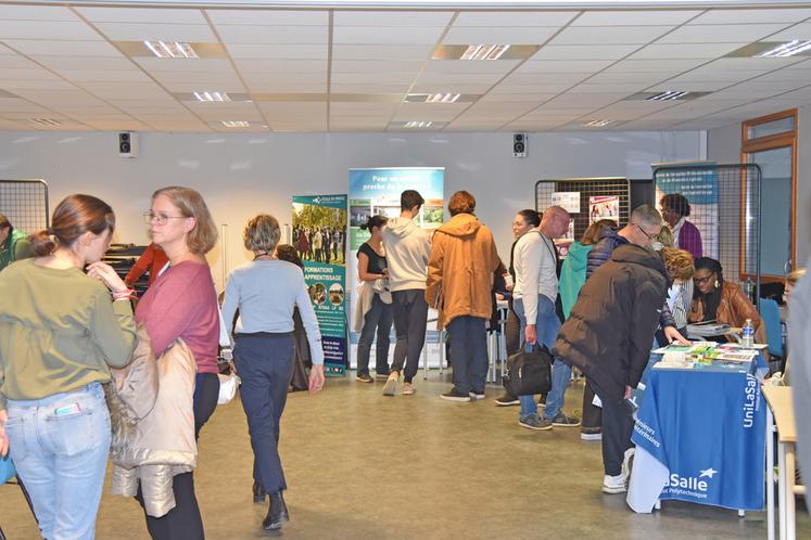Mercredi 18 décembre, à Saint-Germain-en-Laye (Yvelines). L’Agrocampus de Saint-Germain-en-Laye et Chambourcy a organisé la première édition du Salon des formations supérieures aux métiers du vivant.