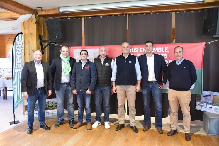 Chailly-en-Bière, lundi 13 janvier. De g. à d. : Damien Greffin, Guillaume Lefort, Clément Torpier, Christophe Haas, Arnaud Rousseau, Samuel Vandaele et Guillaume Moret. 