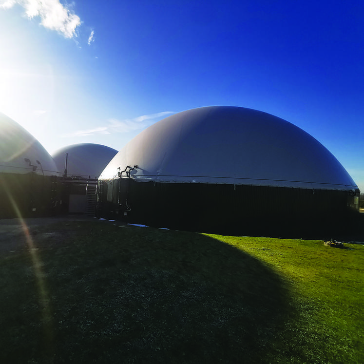 L’unité alimente en gaz 4 000 foyers. 90 tonnes de matières sont incorporées chaque jour dans les méthaniseurs.  