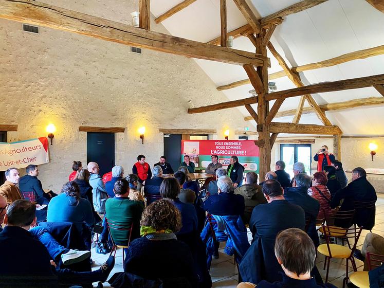 Mardi 21 janvier, à Huisseau-sur-Cosson. La FNSEA 41, avec les JA 41, a organisé une réunion publique dans le cadre des élections Chambre.