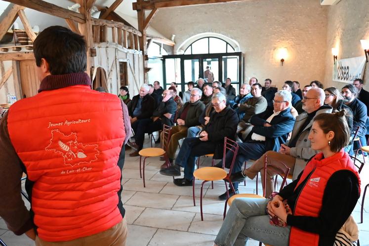 Mardi 21 janvier, à Huisseau-sur-Cosson. La liste FNSEA-JA 41 a tenu un dernier meeting de campagne pour les élections Chambre, en présence d'une cinquantaine de personnes. 