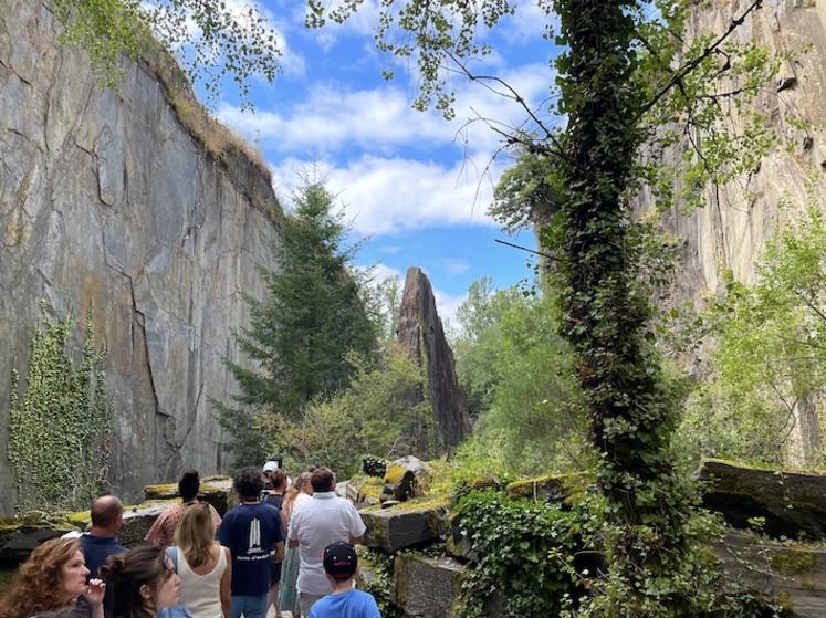 Visite des Pans de Travassac, en Corrèze.