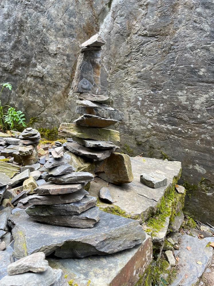 Visite des Pans de Travassac, en Corrèze.