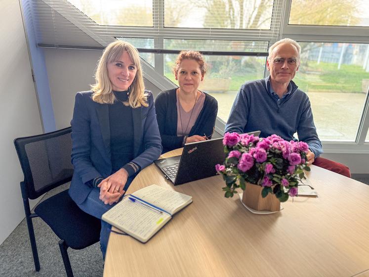 Jeudi 30 janvier, à Mignières. Le campus Franz-Stock est dirigé par Stanislas Marcille. Céline Chauvet (au c.) est chargée de sa communication et Justine Le Garsmeur est responsable du centre de formation.