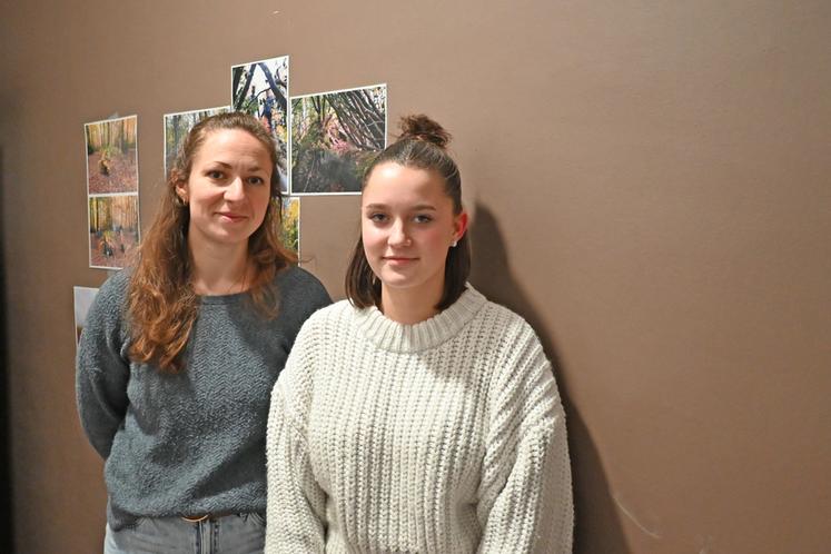 Salomé Dubreuil (à d.) pourra compter sur le soutien de sa responsable de formation, Lauriane Fournier, pour la finale des Ovinpiades à Paris.