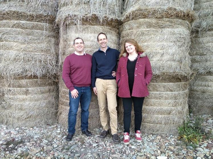 Le nouveau bureau de l’association de consommateurs agriculteurs IciLaTerre. 