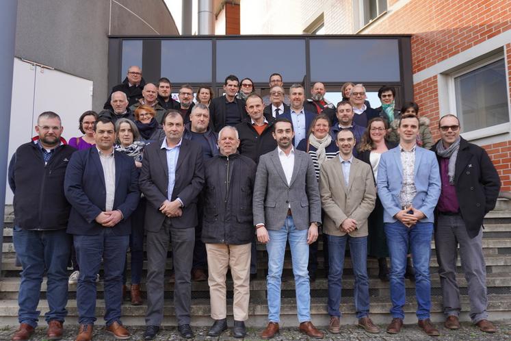 Vendredi 14 mars, à Orléans. La nouvelle chambre d'Agriculture Centre-Val de Loire a été installée. Elle est présidée par Maxime Buizard Blondeau (5e à d.). Il succède à Philippe Noyau.