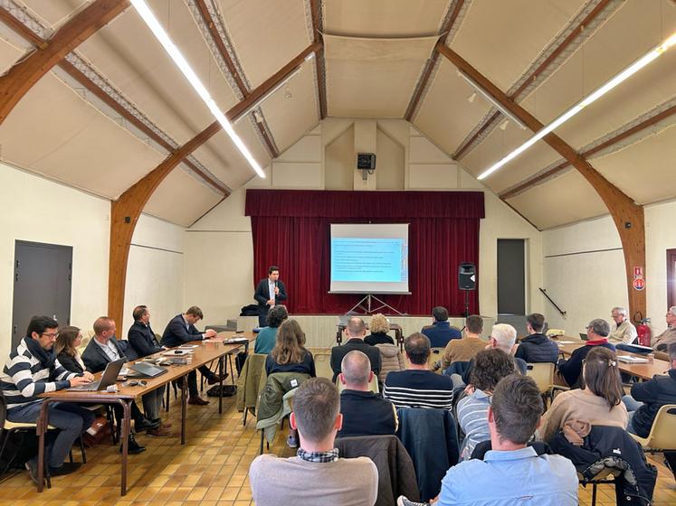 Nonville (Seine-et-Marne), mercredi 26 février. Intervention de Pierre Vancoillie, responsable metteur en marché Axéréal et pour l'UCBC.