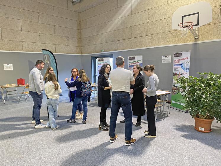 Samedi 8 mars, à Areines. Le lycée agricole de Vendôme a ouvert ses portes toute la journée et proposé la visite de ses locaux.