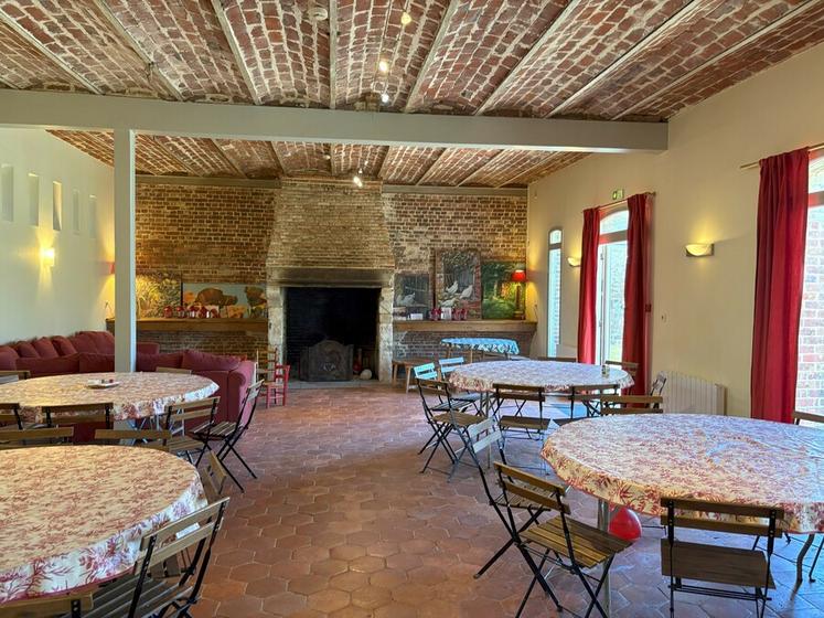 L'ancienne étable a été restaurée en lieu d'accueil.