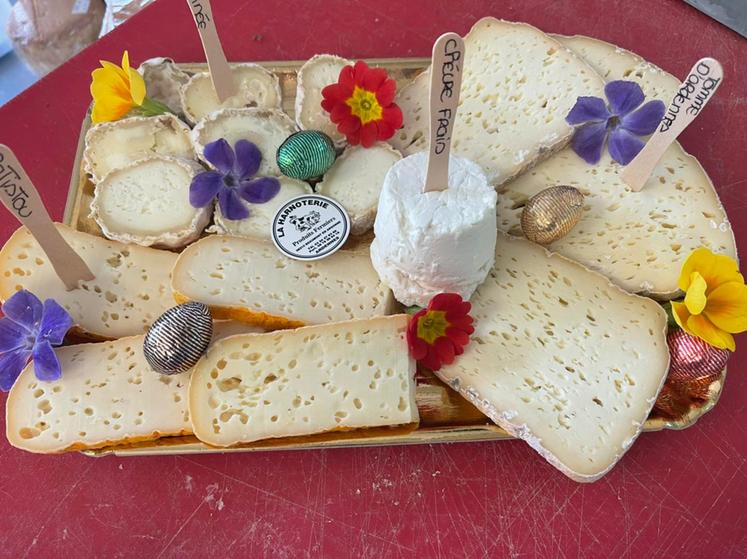 Tout un panel de fromages 100% ardennais, issus de leur propre production.