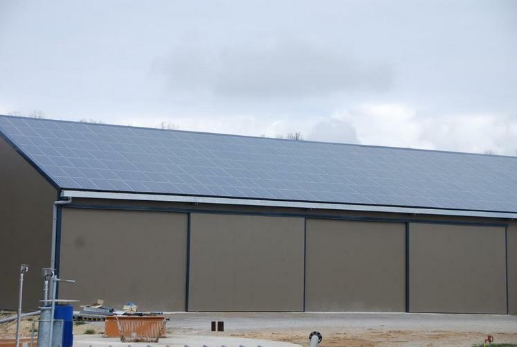 Des nouveaux tarifs et primes relatifs aux installations photovoltaïques ont été publiés par la Commission de régulation de l'énergie (CRE).