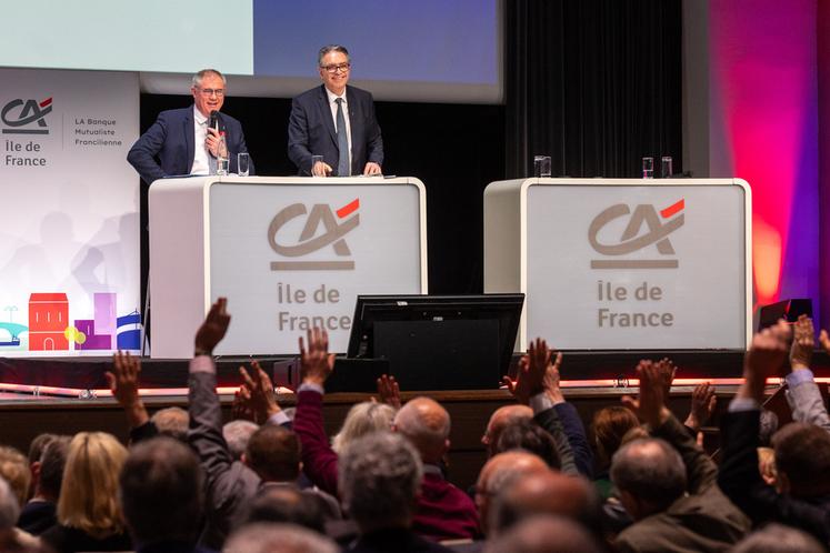 À Paris, mercredi 2 avril. Guillaume Vanthuyne et Michel Ganzin, respectivement président et directeur général du Crédit agricole d’Île-de-France ont participé à l'assemblée générale de la caisse régionale.