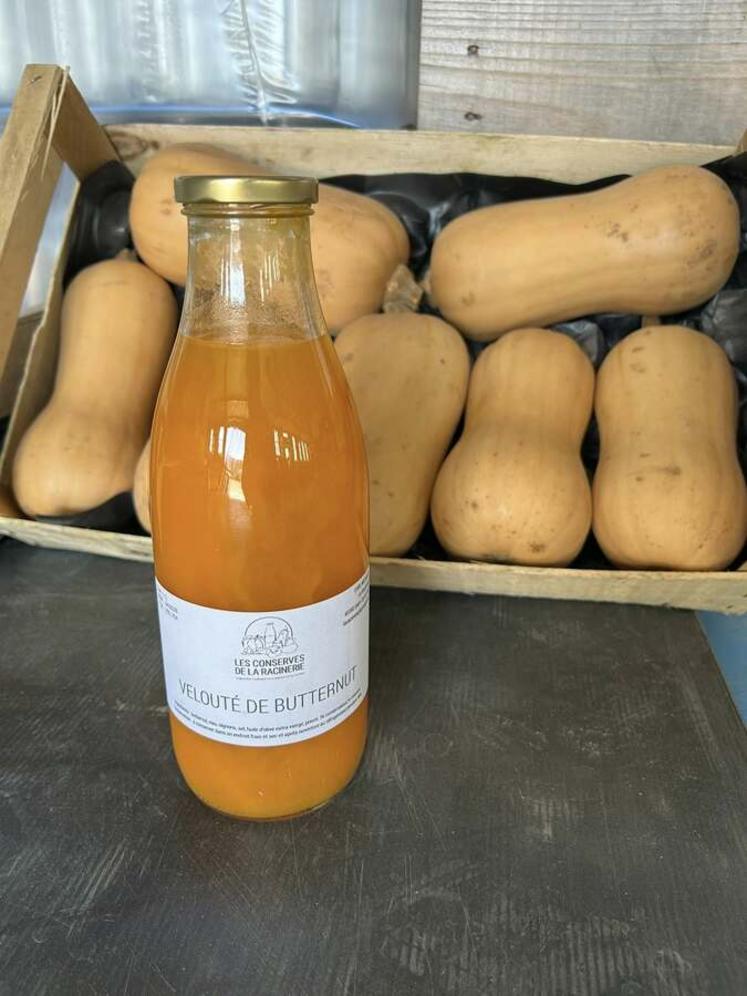 Le velouté de butternut a été transformé par La Racinerie au profit de la Banque alimentaire.