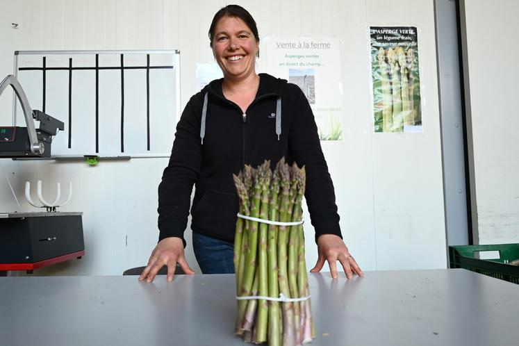 Magali Courtin est productrice d'asperges vertes sur 6 hectares à Suèvres. Elle est présidente de l'association Les Asperges du Blaisois lancée depuis mars dernier avec cinq autres producteurs. 